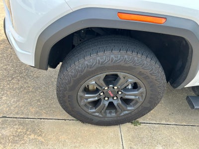 2025 GMC Canyon Elevation