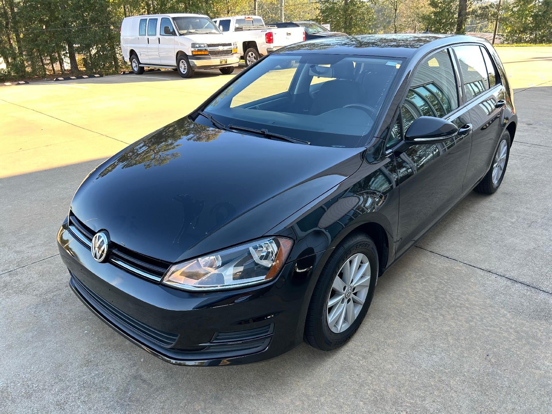 2016 Volkswagen Golf TSI S