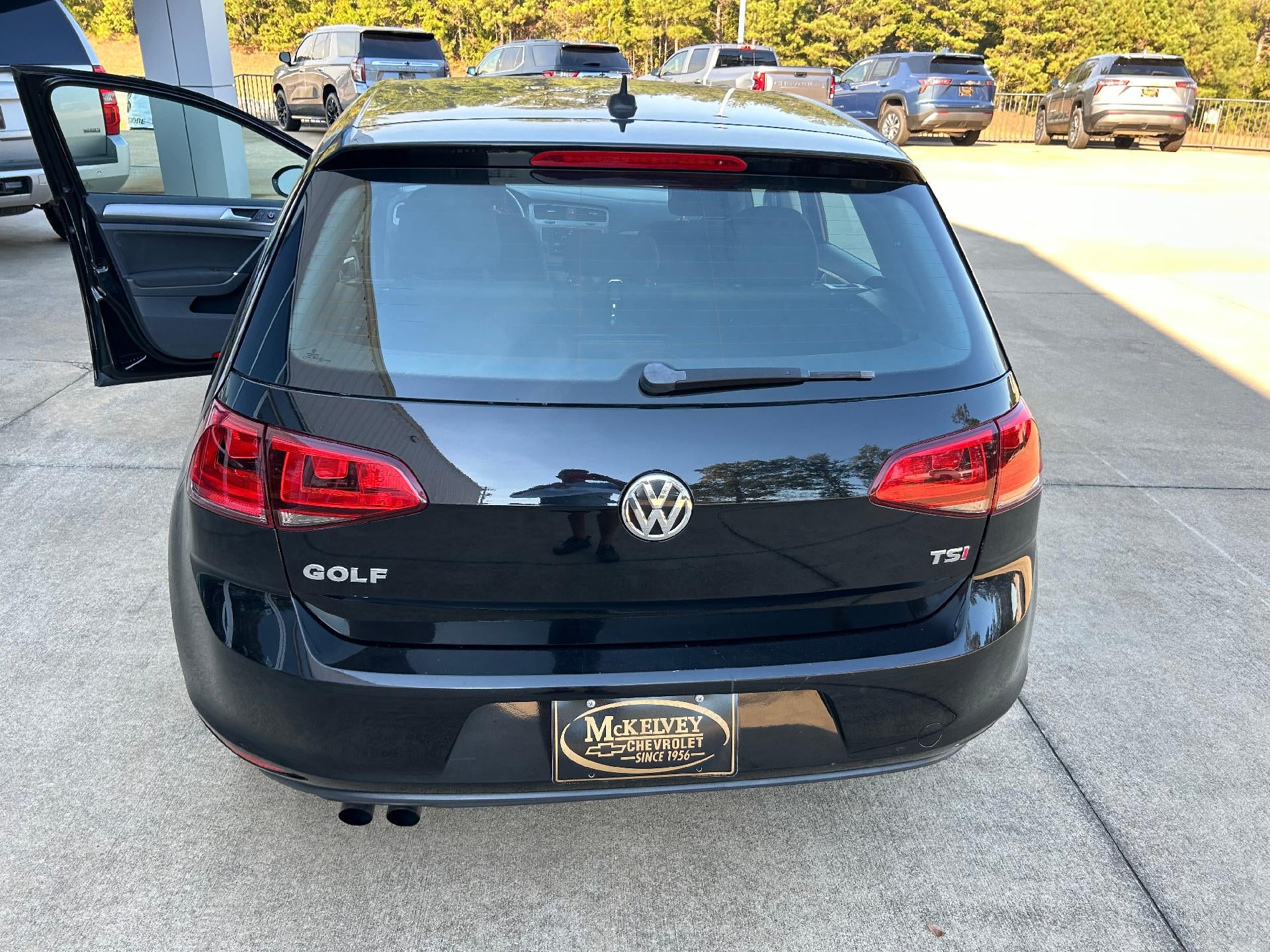 2016 Volkswagen Golf TSI S