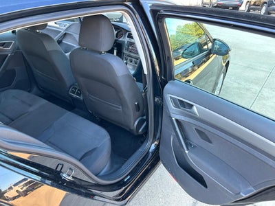 2016 Volkswagen Golf TSI S